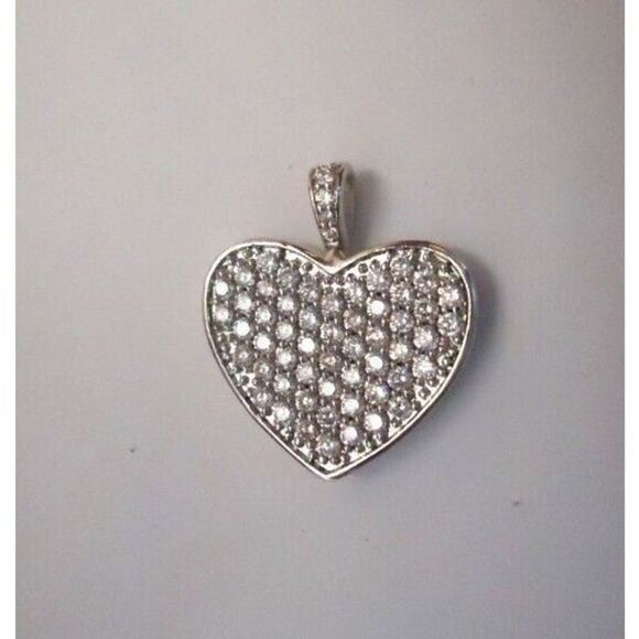 Daniela Swaebe Silvertone heart crystal pave pendant nwot - Picture 1 of 2